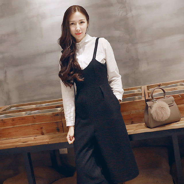 夏天穿背带去浪,这个夏天要穿露背装