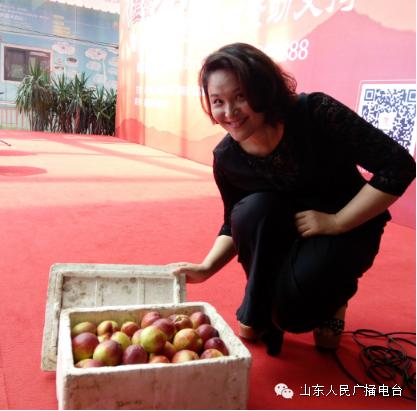 一箱从千里之外送来的油桃