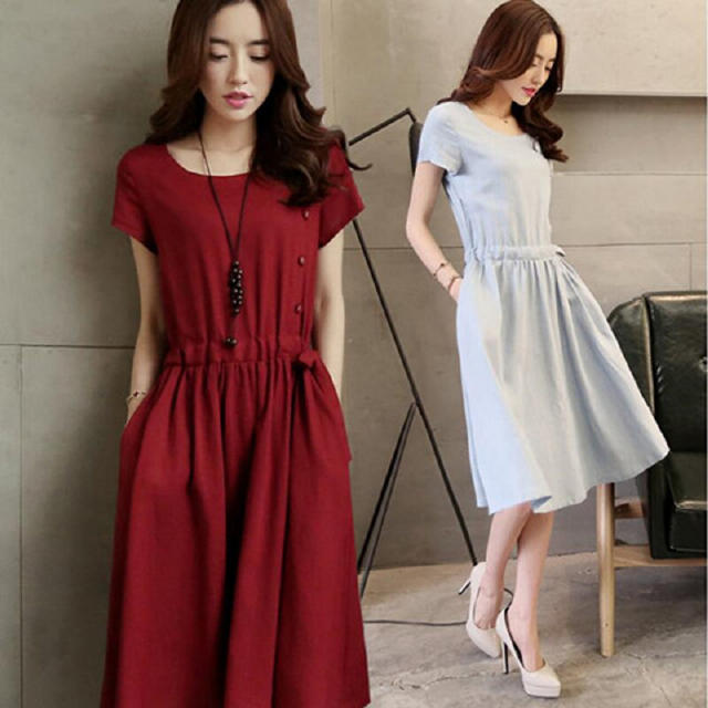 夏季小红裙尽情绽放女性优雅风采！