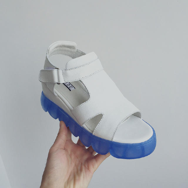 凉快又舒适的夏日凉鞋推荐,盘点夏天必买的时髦凉鞋