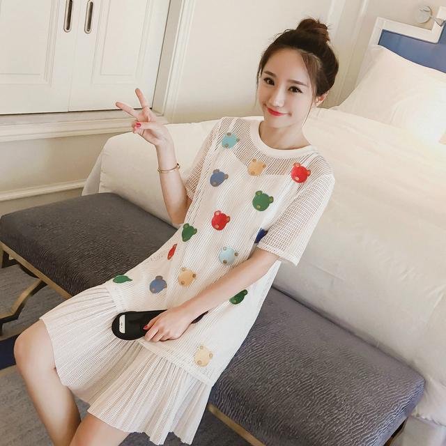 什么小白鞋搭配裙子好看,穿裙子可以搭配小白鞋吗