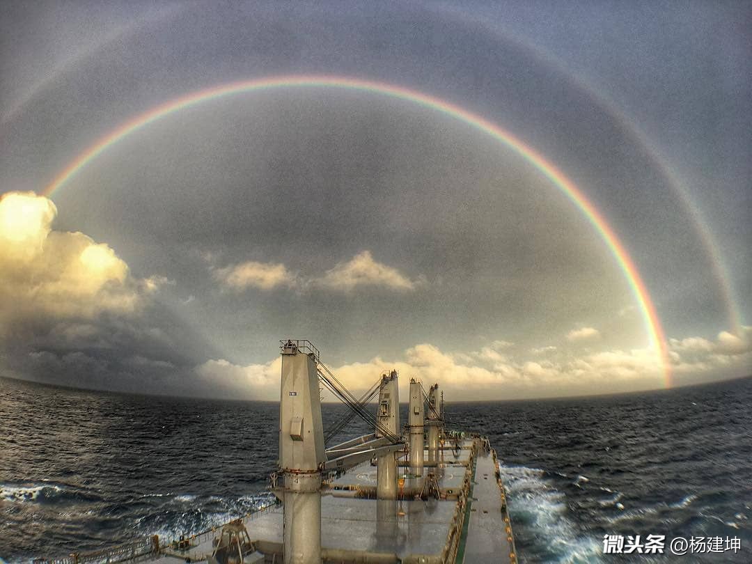 跑船做服务员真累,跑船干什么工种好