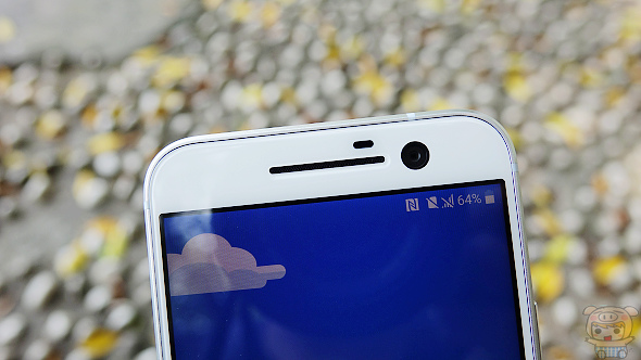 文本直送科技新闻:宏达电旗舰智慧型手机「HTC10」崭新体验，十分完美！