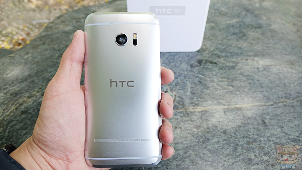 文本直送科技新闻:宏达电旗舰智慧型手机「HTC10」崭新体验，十分完美！