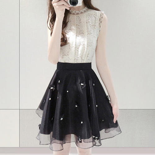 连衣裙紧身蕾丝,低腰蕾丝连衣裙