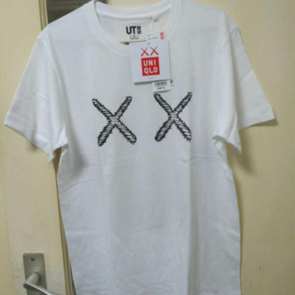 一件纯白的t恤搭配拉风的tee,白色tee怎么穿