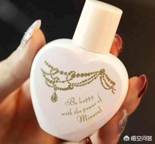 100元以内就能买到的遮瑕粉底液推荐