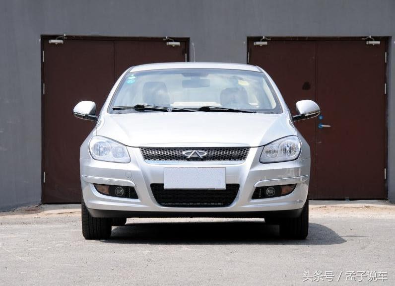 奇瑞这款轿车长4.32米，搭1.6L发动机，工信部综合油耗7.5L！