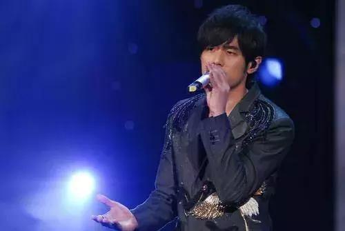 狗年春晚4个女演员3个整容,春晚这瓶卸妆油真是太强了