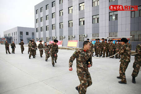 军营大拜年春节嘉年华,军营官兵春节活动视频