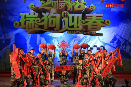 军营大拜年春节嘉年华,军营官兵春节活动视频
