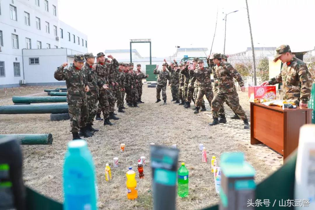 过年“七天最”|“酷炫”活动齐上阵,“年味”“兵味”“战味”哪家浓?