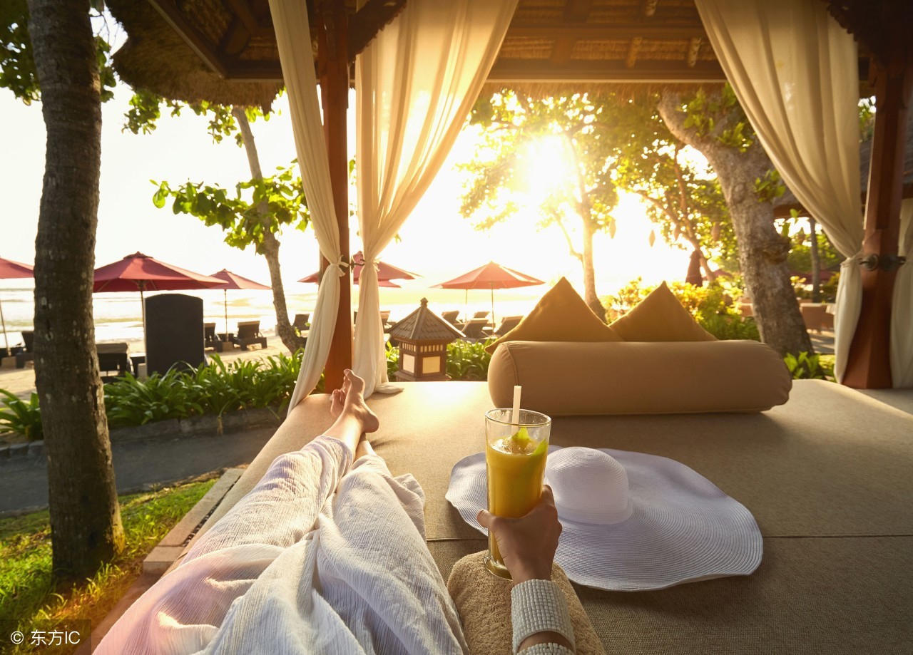 一个女人的阅历和眼界情商和格局,拉开人生差距的是情商