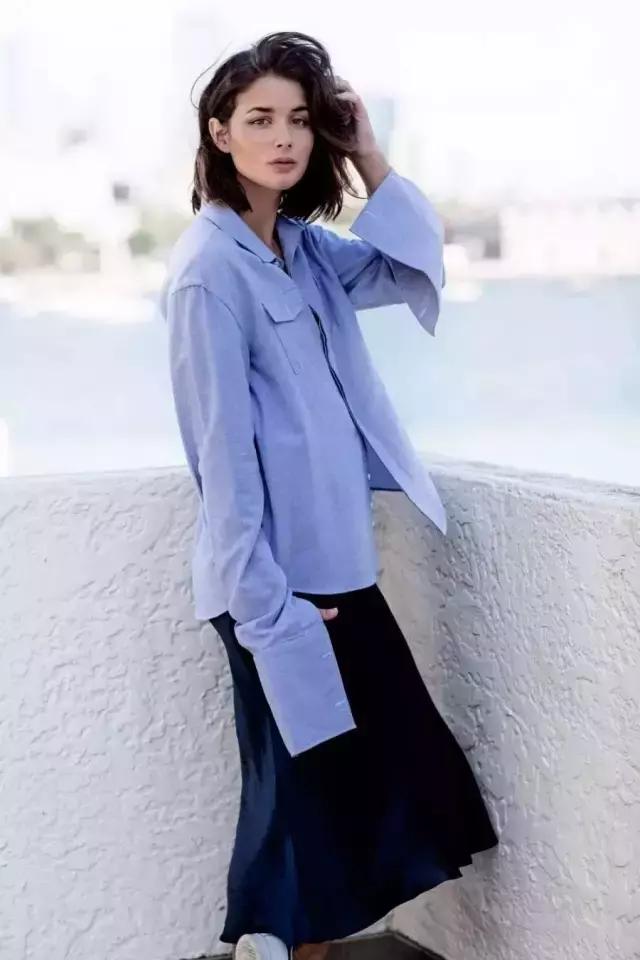 oversize微胖穿搭春季,这个春天一定要买条绿裤子