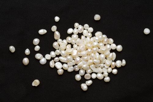 珍珠和贝珠怎么辨别真假,天然淡水珍珠如何辨别真假