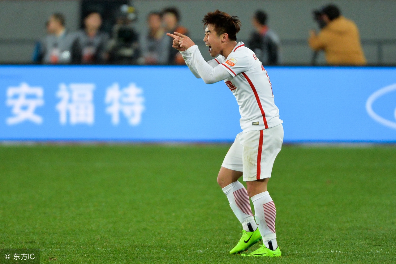 帕托扛着球队前进！柏太阳神踢得漂亮，但权健有这把尖刀就够了！