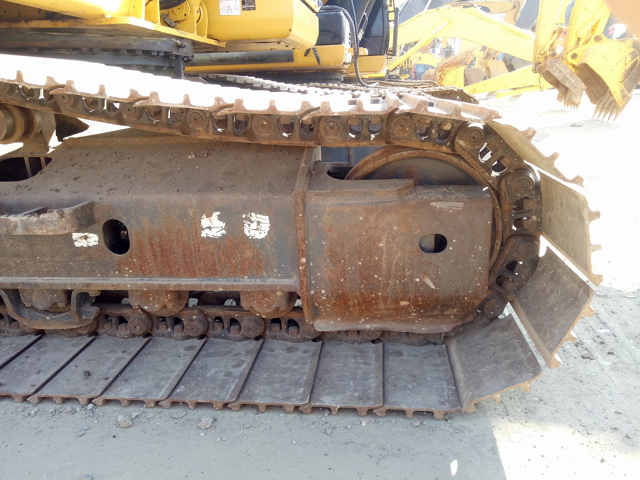 二手20万左右的小松210挖掘机,小松pc210-8和pc200-8区别