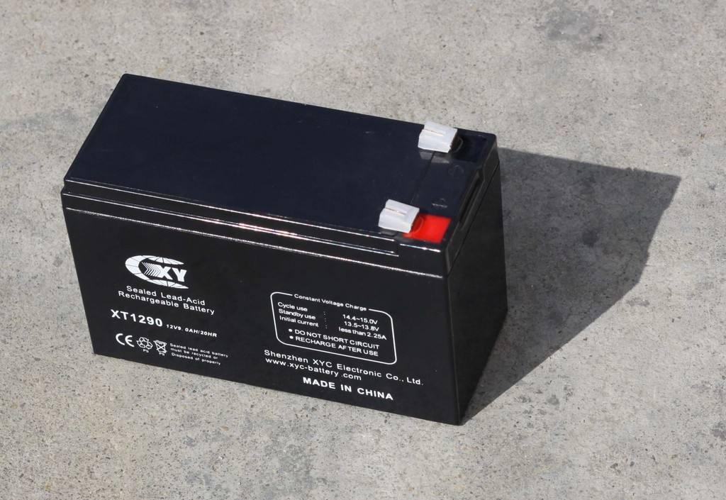 电瓶表如何测量电瓶的好坏,万用表测电瓶内阻