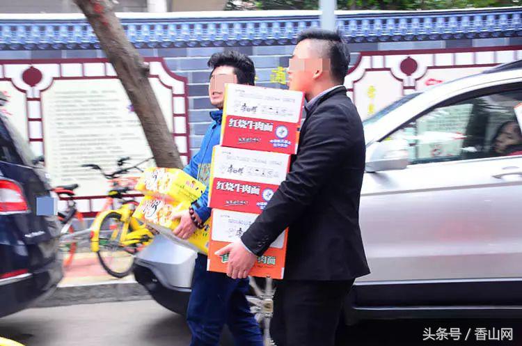 珠海闹市中破破烂烂的老街,有我儿时过年的味道