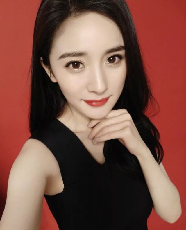 谈判官杨幂发际线黄子韬撩发,谈判官杨幂和黄子韬走出迷宫