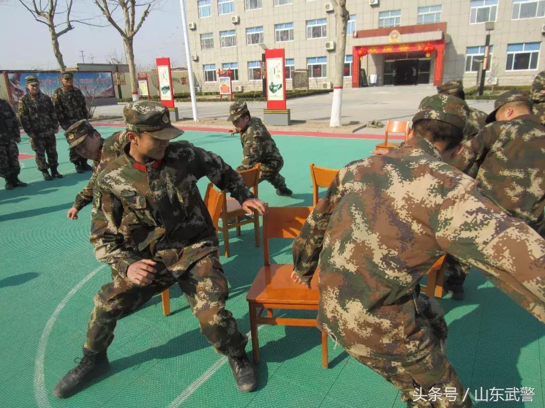 过年“七天最”|“酷炫”活动齐上阵,“年味”“兵味”“战味”哪家浓?