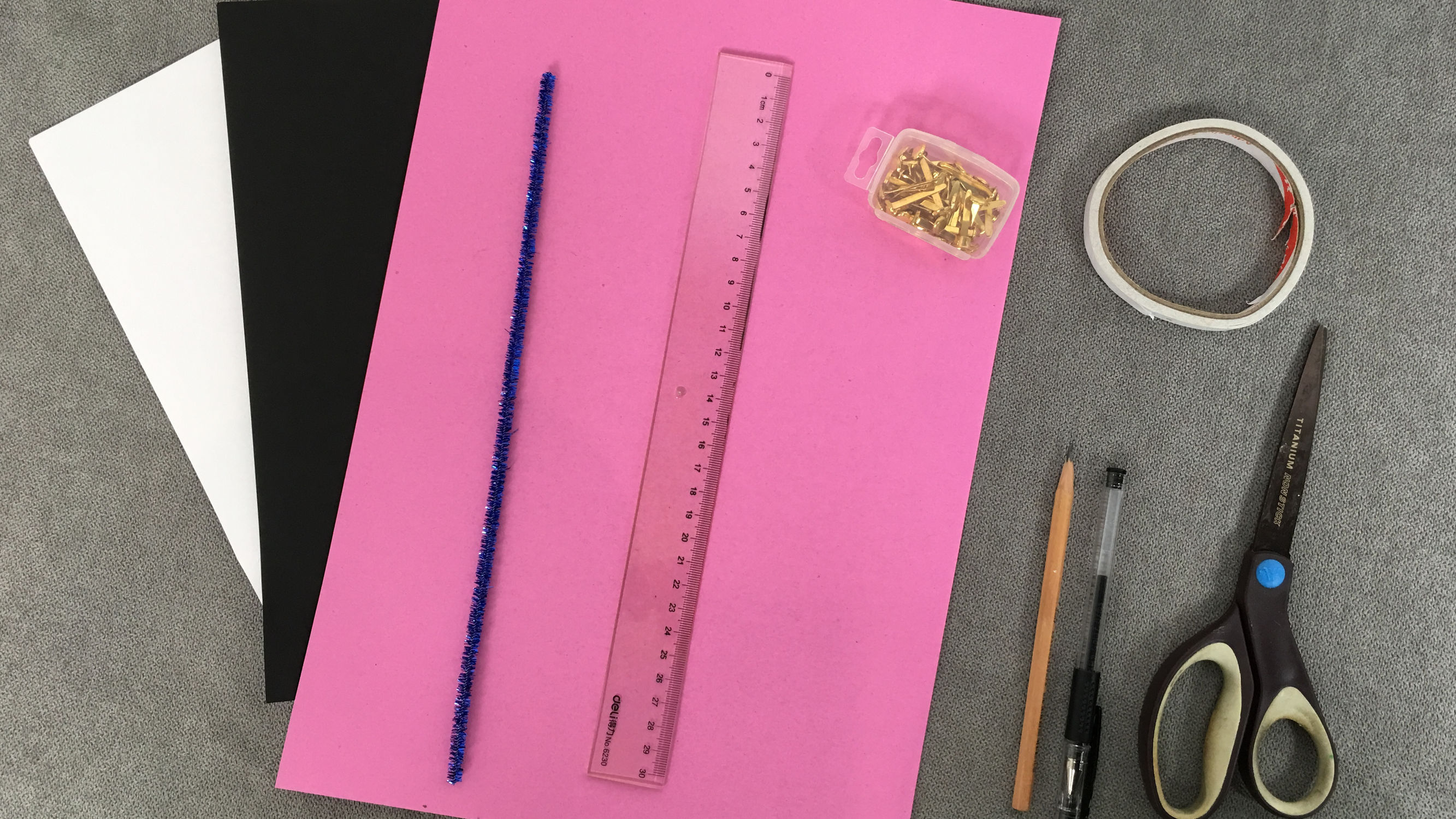 做一张昆虫备忘录卡片三年级,给小朋友做一副超级好玩的贺卡