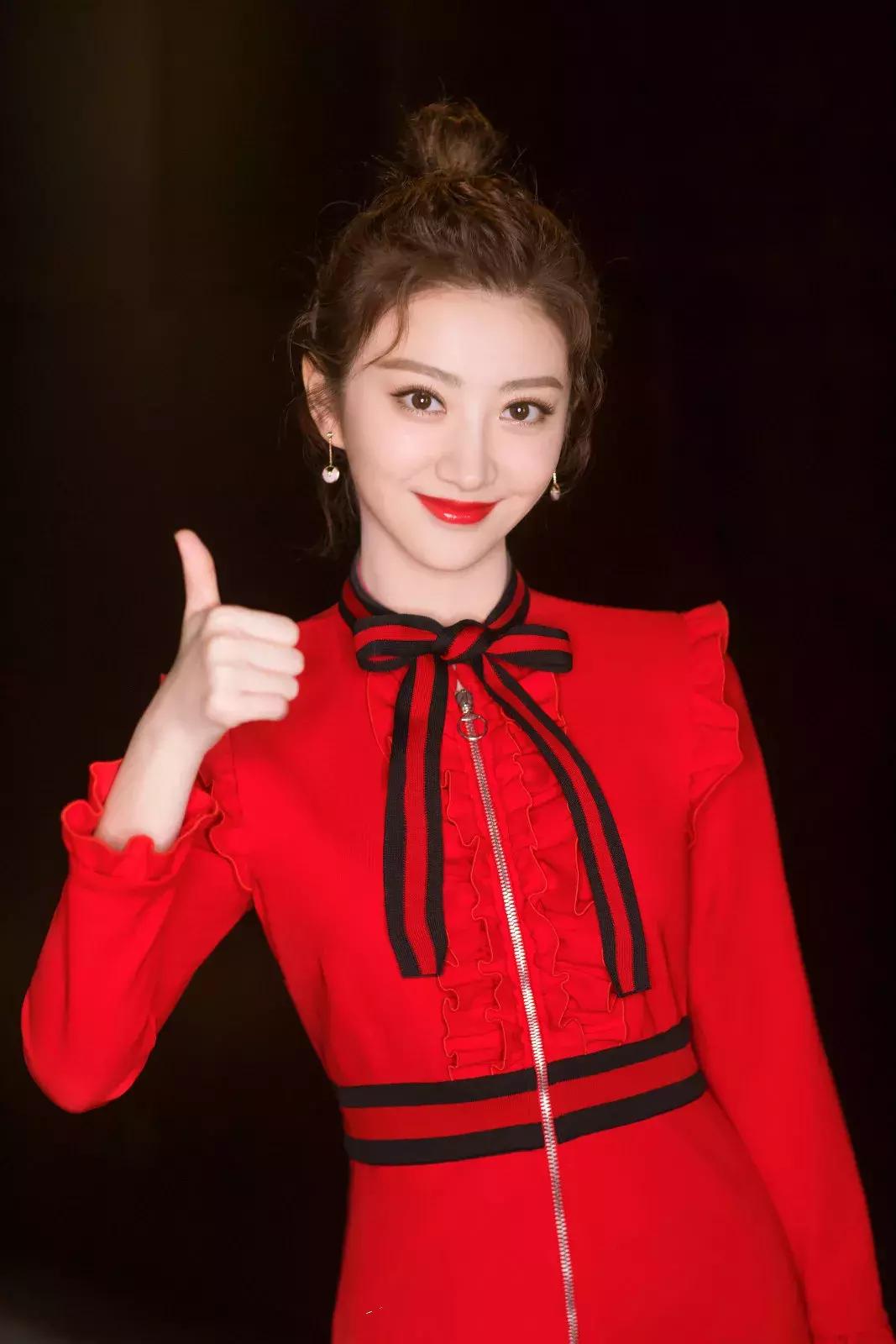 狗年春晚4个女演员3个整容,春晚这瓶卸妆油真是太强了