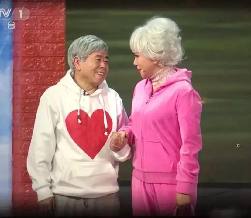 狗年春晚4个女演员3个整容,春晚这瓶卸妆油真是太强了