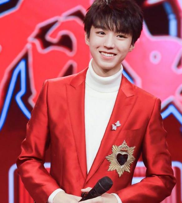 扒一扒明星都在穿哪些国潮品牌,扒一扒明星穿的小众品牌