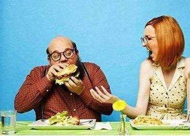 冷知识晚上饿着睡觉会变丑,冷知识饿着肚子睡觉会变丑