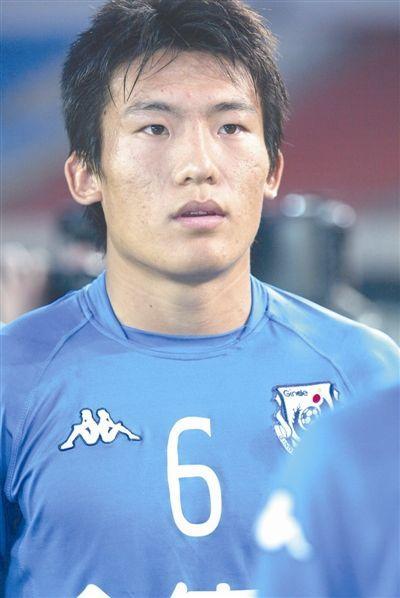 在中国如何建立一支职业足球队,给你一亿资金打造一支球队