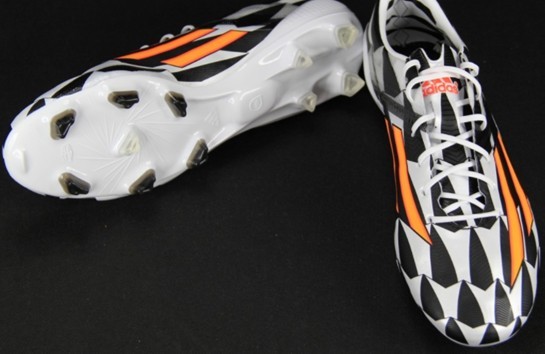 巴西世界杯球鞋大全,世界杯球鞋演变史