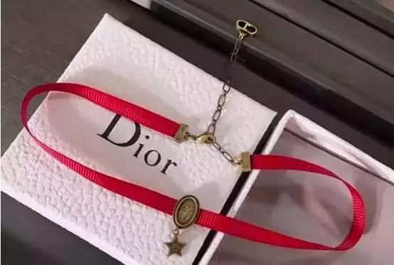 大牌狗年限定是真的吗,大牌新年限量的狗