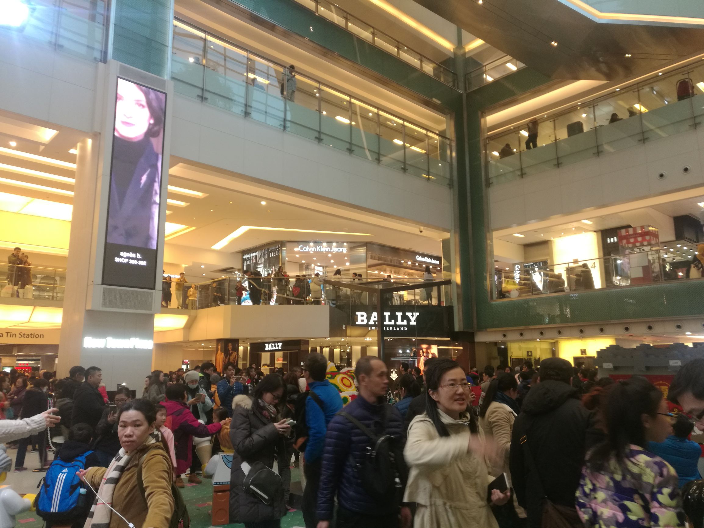 还在找代购,进口税降低了,以后用不着了(内含部分税率调整表)