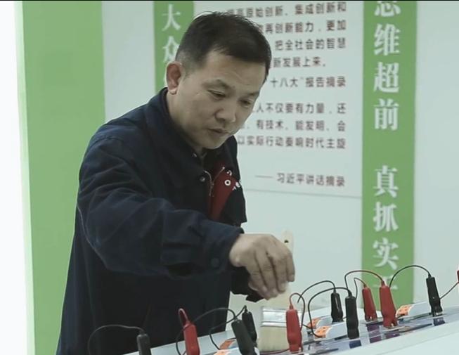 技校毕业生能成为“发明大王”，这小伙真牛啊!