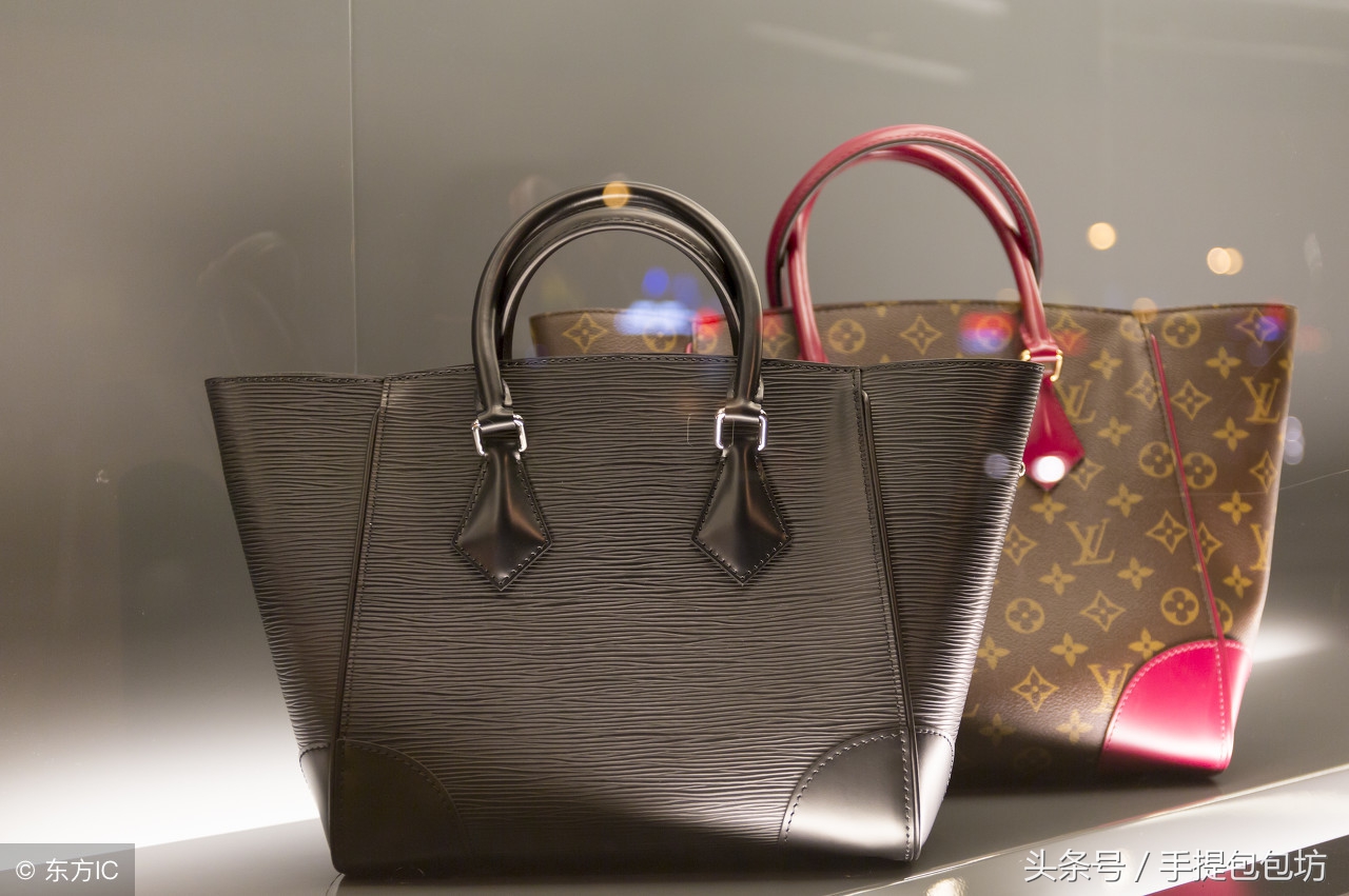 为什么有的名牌包包没有肩带呢,为什么有些大牌包包没牌子