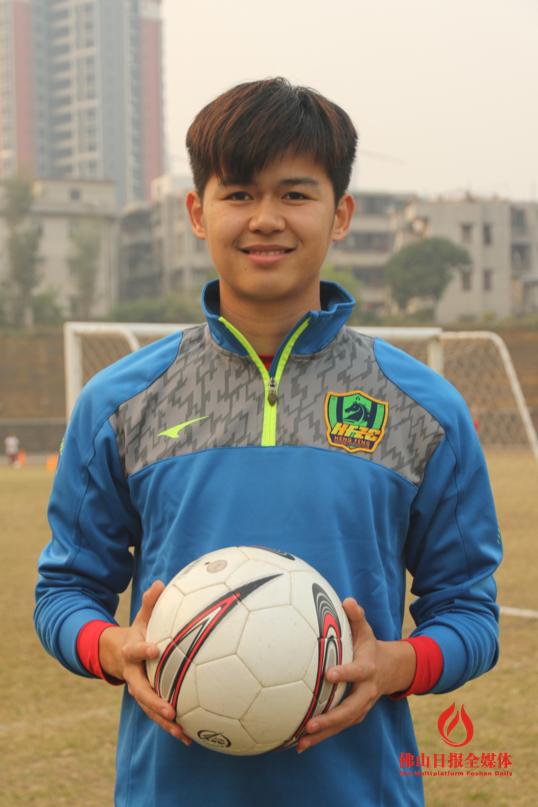 在中国如何建立一支职业足球队,给你一亿资金打造一支球队