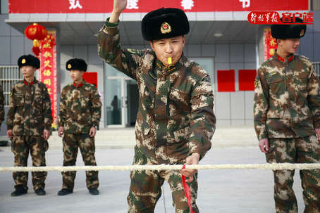 军营大拜年春节嘉年华,军营官兵春节活动视频