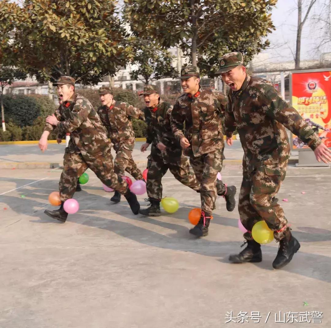 过年“七天最”|“酷炫”活动齐上阵,“年味”“兵味”“战味”哪家浓?