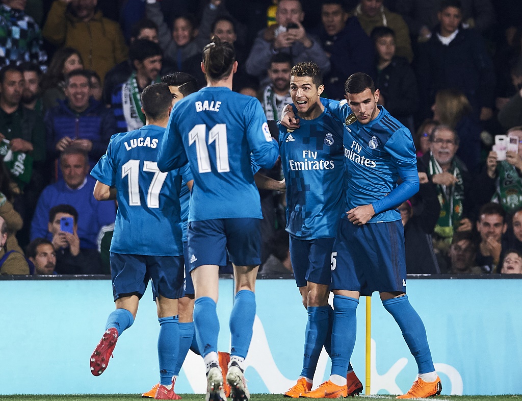 西甲传奇拉莫斯皇马,c罗皇马奥萨苏纳远射进球