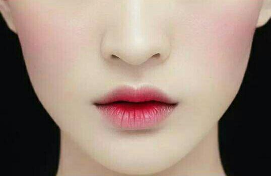 mac小辣椒991唇釉和口红哪个好,阿玛尼206唇釉和206口红怎么选