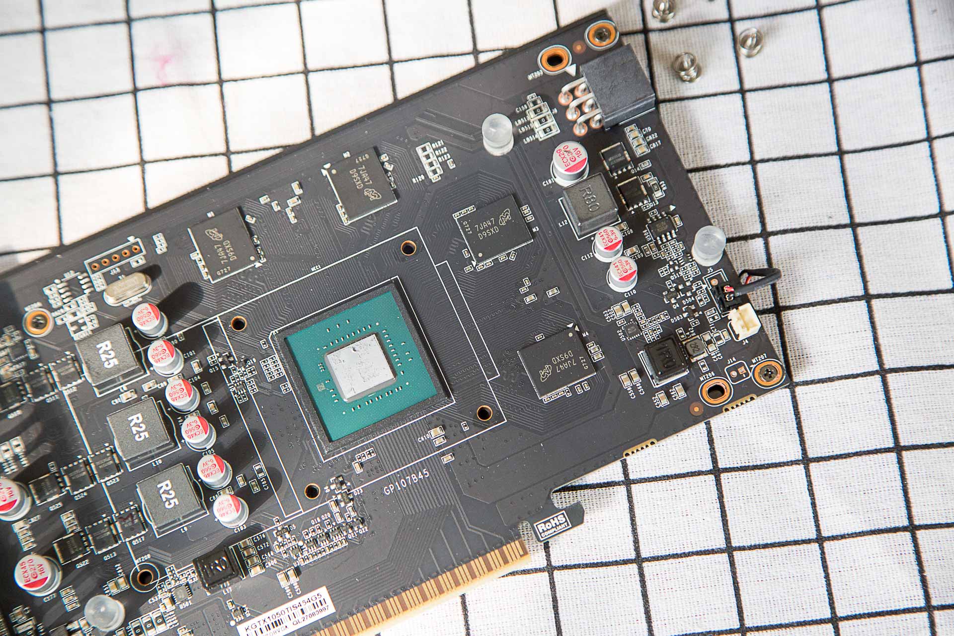 显卡铭瑄gtx1660super,铭瑄gtx1050显卡怎样