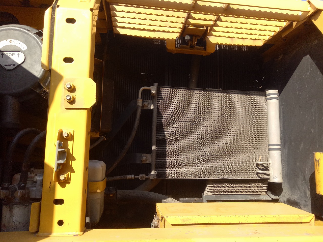 二手20万左右的小松210挖掘机,小松pc210-8和pc200-8区别