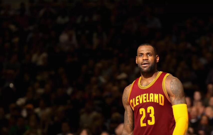 东部第六卡位战热火力克绿军,韦德重回热火绝杀勇士