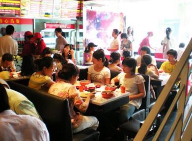 想开个餐饮店加盟的利弊,饭店加盟店