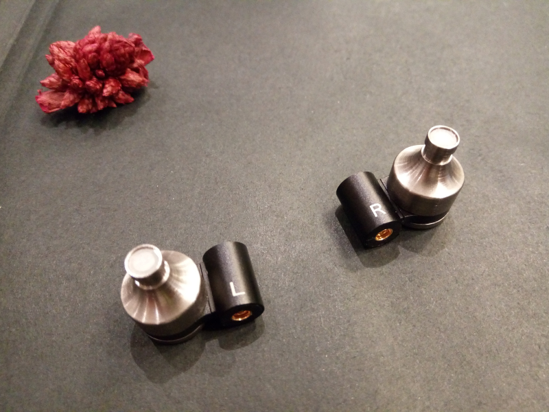 音色不俗还可换线，AUDIOSENSETK160动圈监听耳机