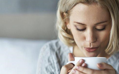 产后恶露未排尽可以吃姜醋猪脚吗,恶露排不干净饮食要注意什么