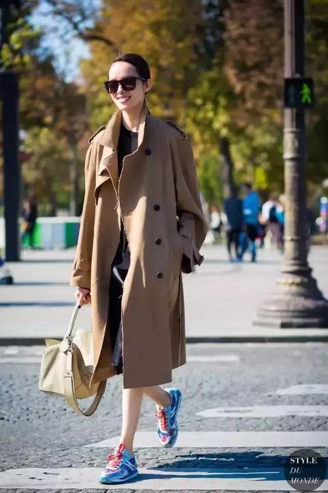 oversize微胖穿搭春季,这个春天一定要买条绿裤子