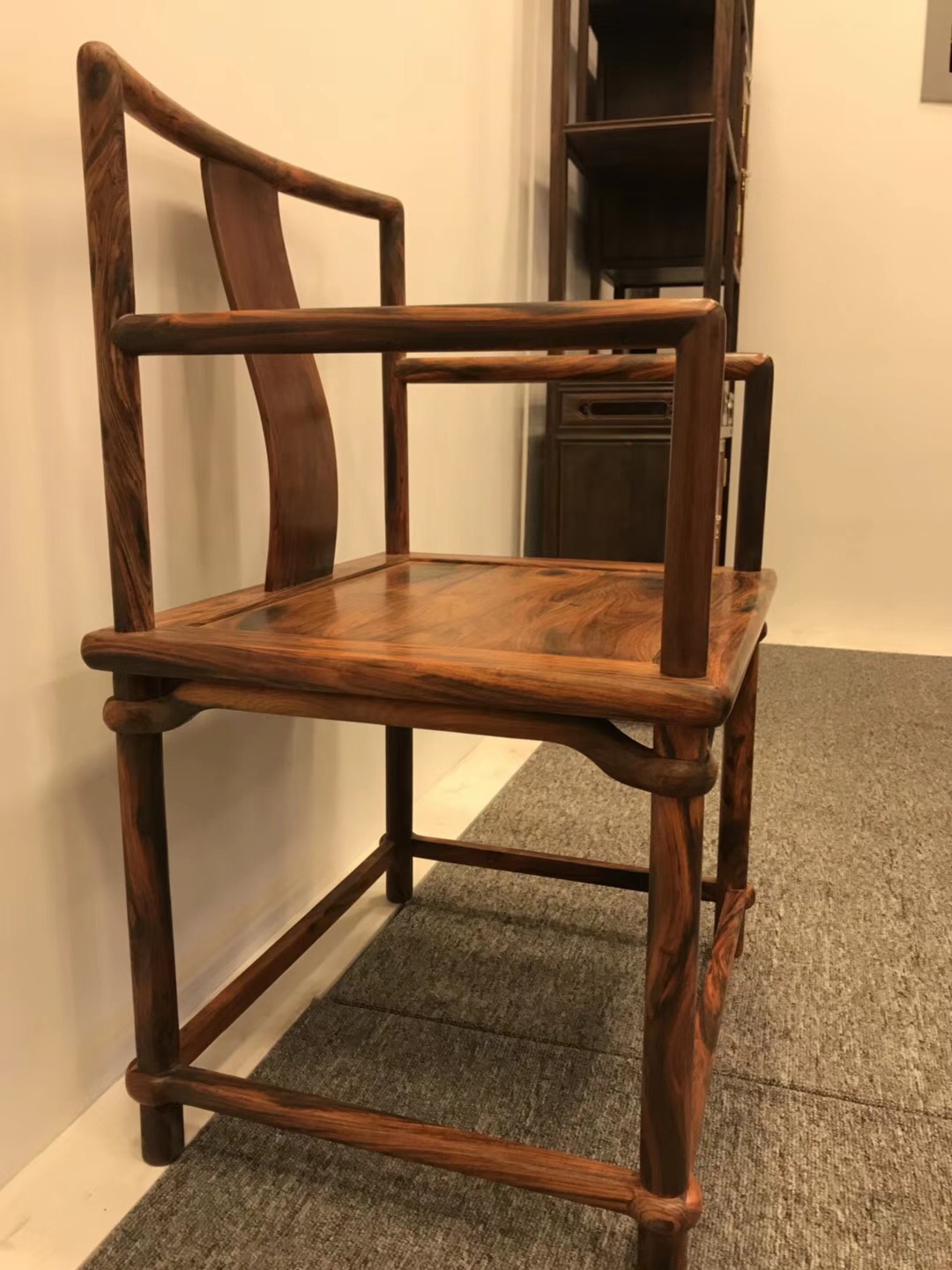 实木家具开裂怎么处理,实木家具开裂怎么办