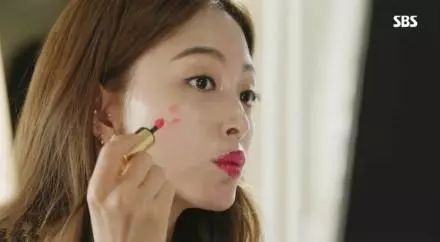 唇颊两用美妆太适合懒人了!买了绝对不浪费